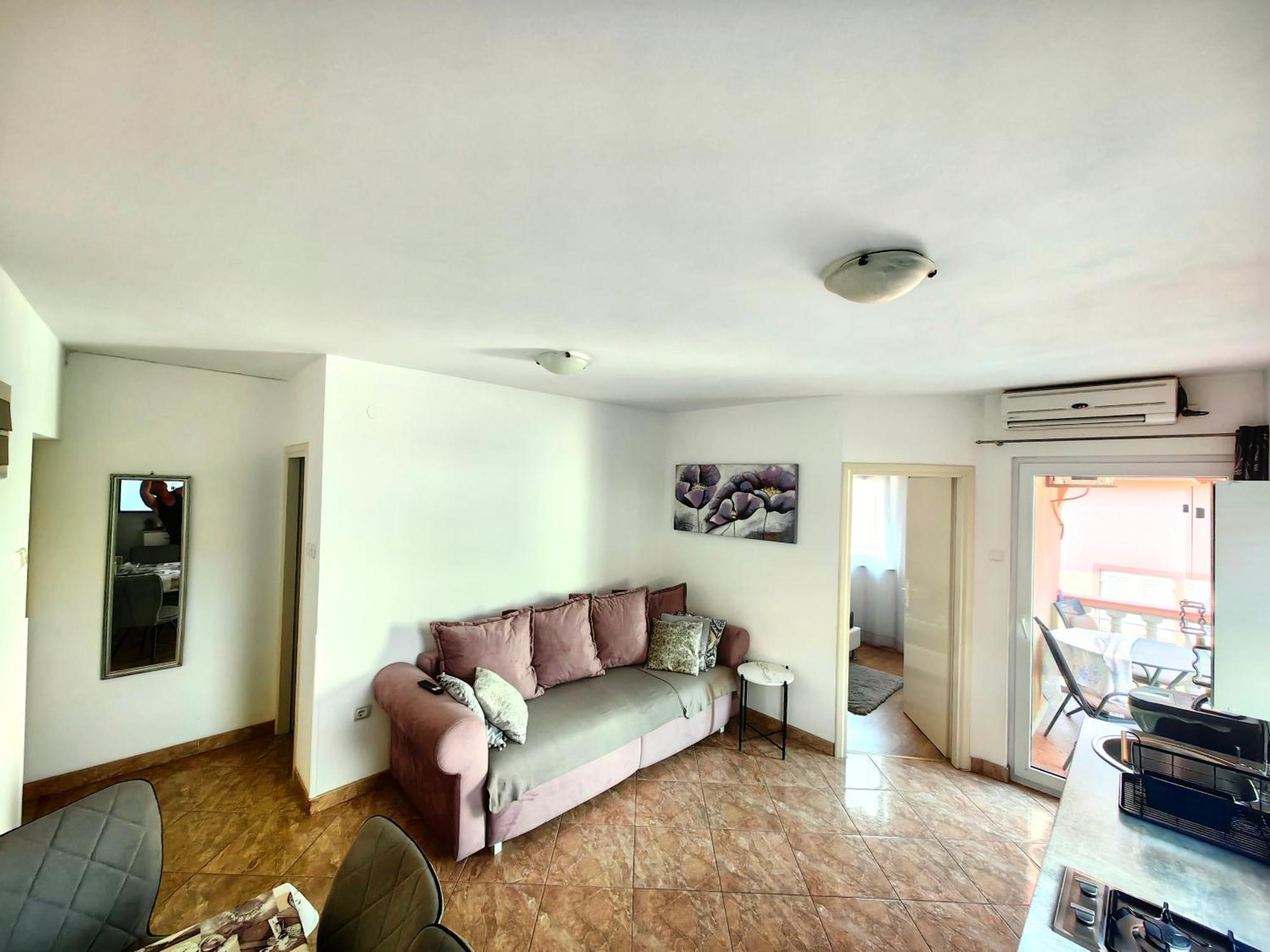 Apartments Lea With Pool Malinska Exterior foto