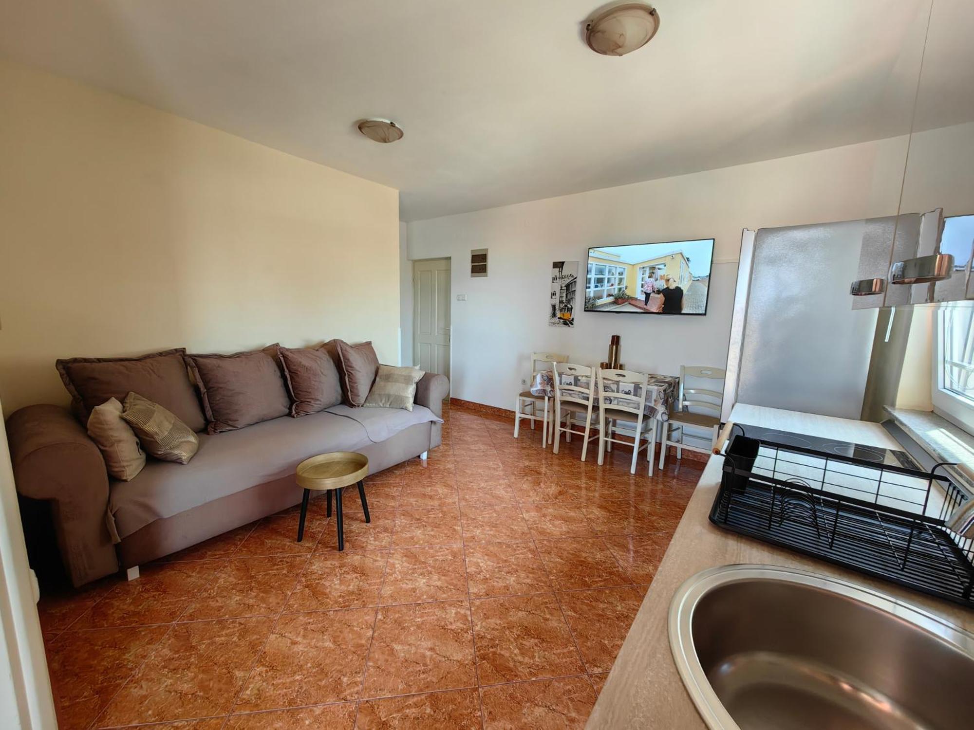 Apartments Lea With Pool Malinska Exterior foto