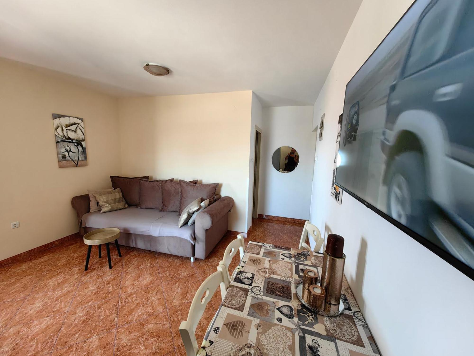 Apartments Lea With Pool Malinska Exterior foto