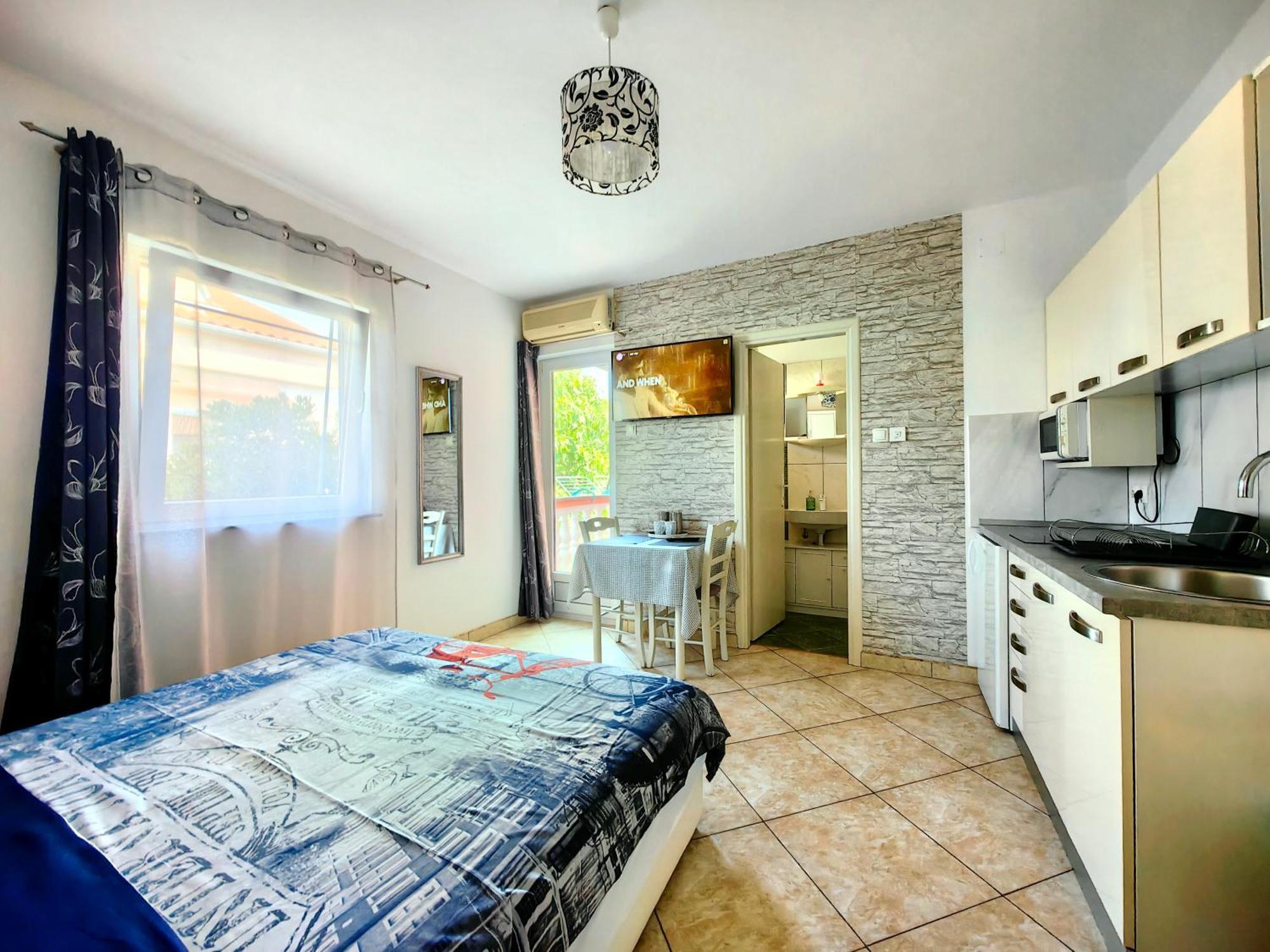 Apartments Lea With Pool Malinska Exterior foto
